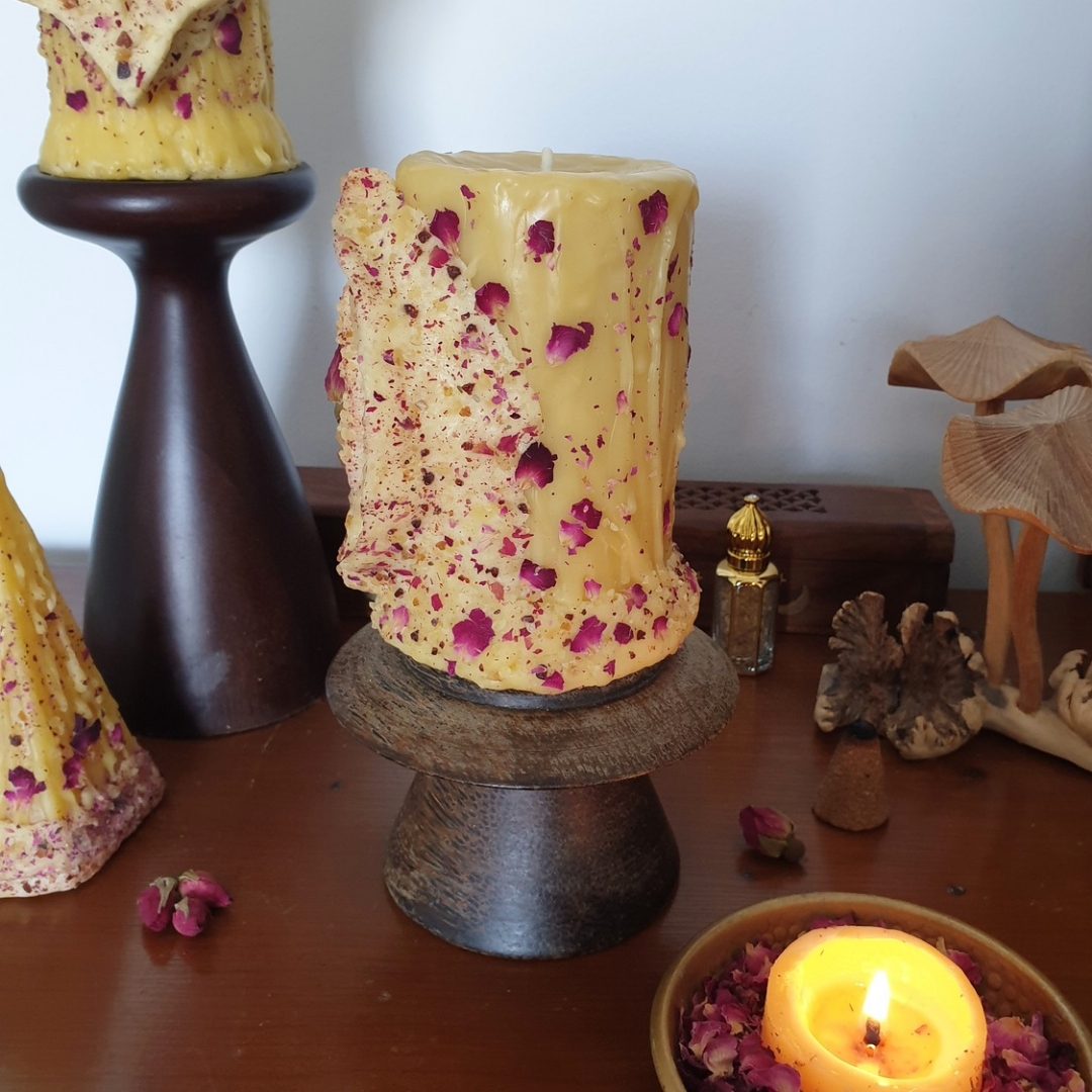 'The Sacred Portal' Yoni Beeswax Pillar Candle | Medium 70+ Hrs