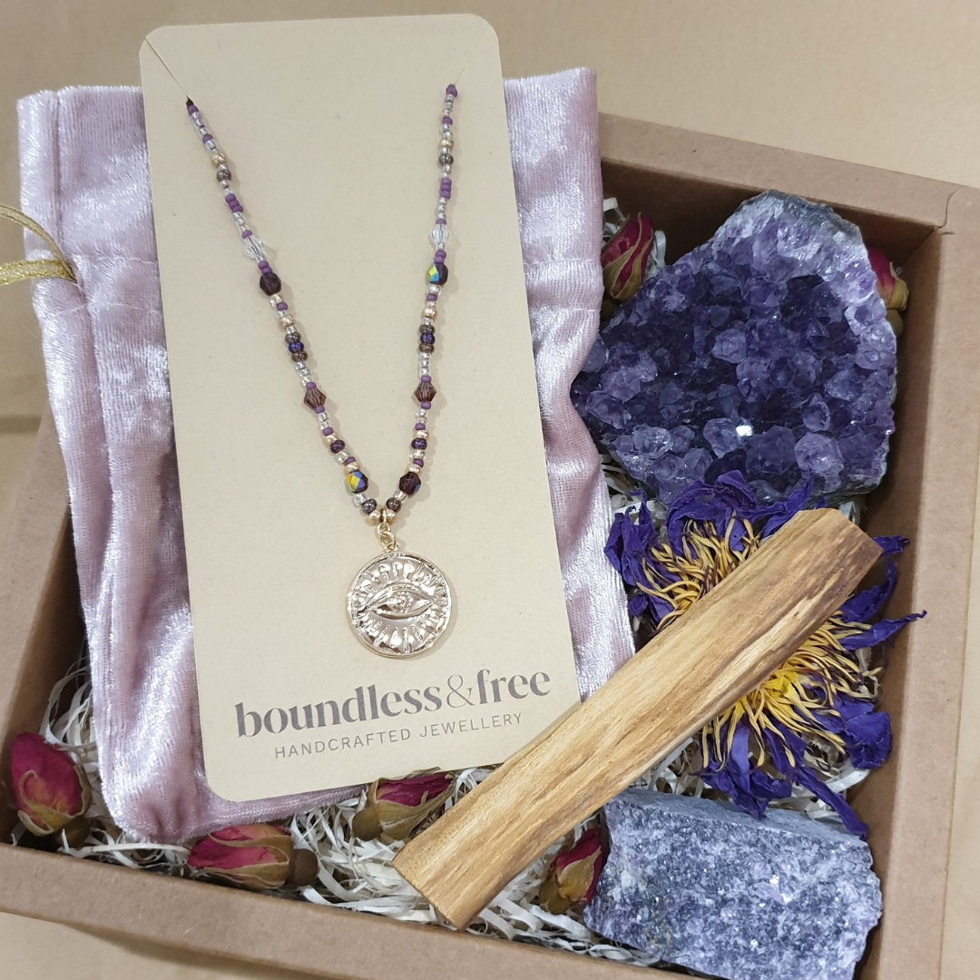 Mystery Gift Box ♡ $70+ Value | Medium
