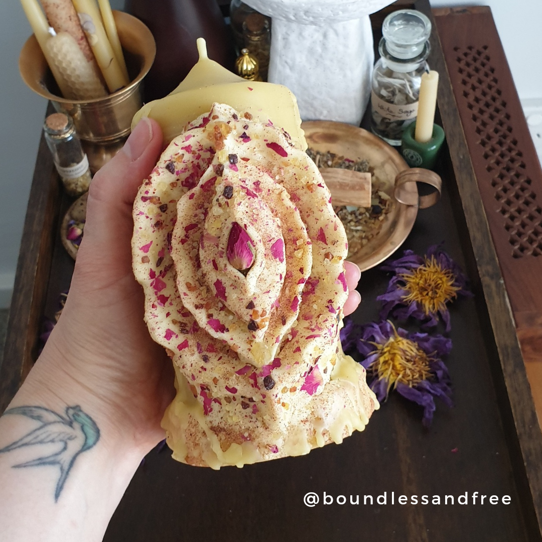 'Sacred Rose' Yoni Beeswax Pillar Candle ♡