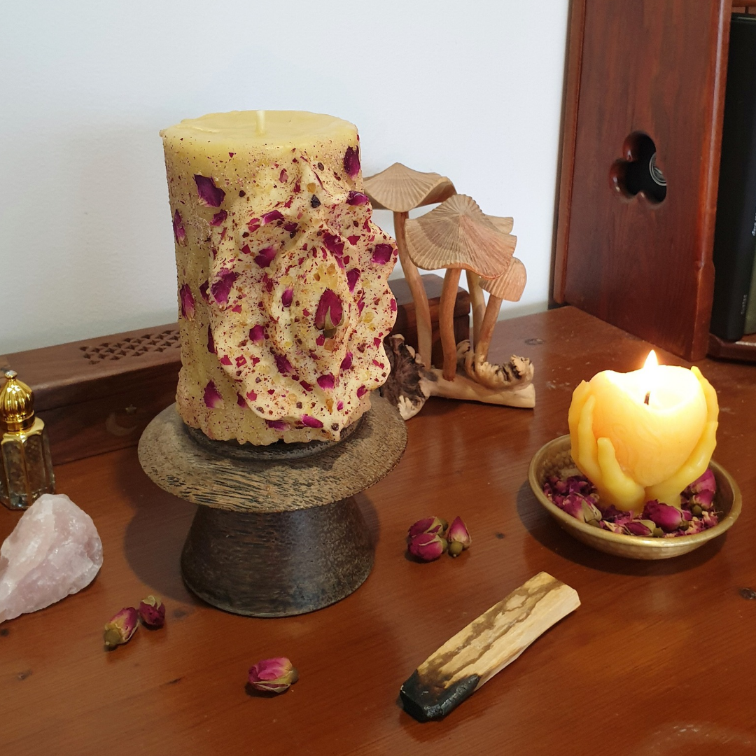 Medium Yoni Beeswax Pillar Candle | 70 Hrs ♡ One-of-a-kind