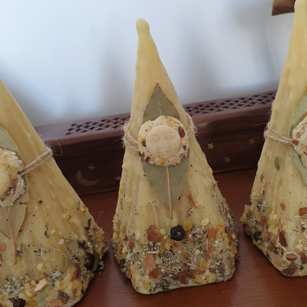'Celestial Earth' Beeswax Pyramid Candle with Herbs & Resins