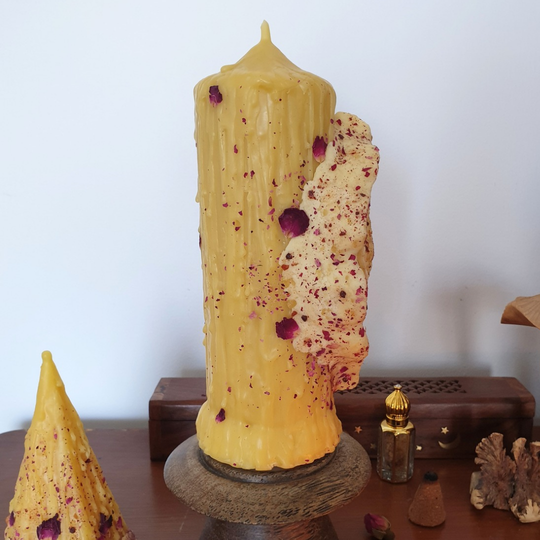 Yoni Beeswax Pillar Candle ♡ Large | 100+ Hrs