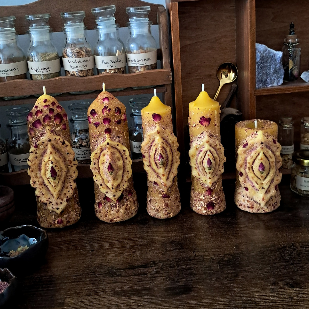 Yoni' Beeswax Pillar Candle with Palo Santo & Sacred Resins ♡ 100+ hrs