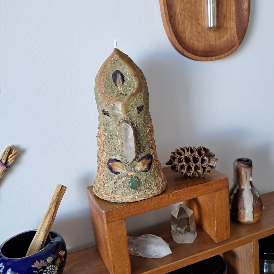 'Guardian of the Mystic’s Forest' Beeswax Candle with Lemurian Quartz & Labradorite #4