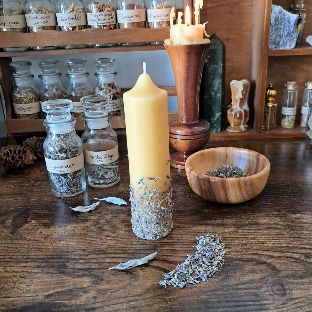 White Sage & Lavender 15cm Beeswax Candle