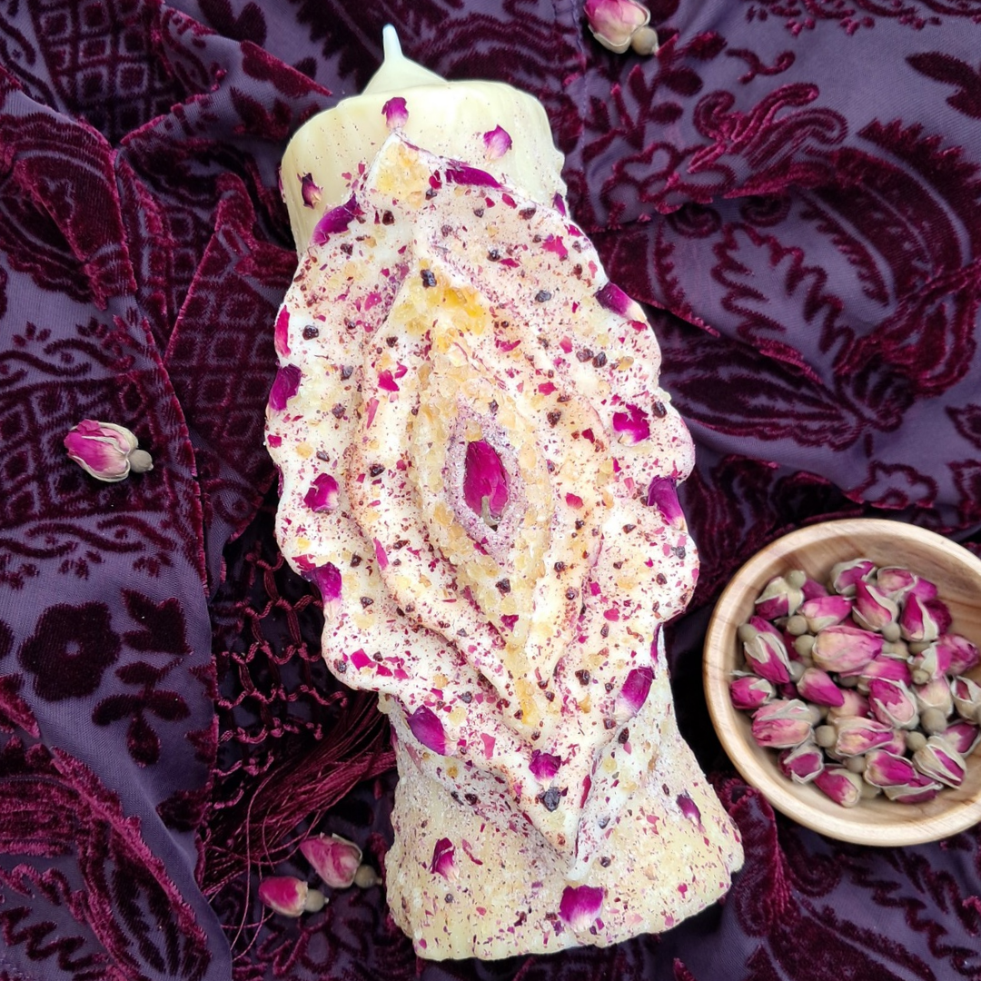 Yoni Beeswax Pillar Candle ♡ Large | 100+ Hrs