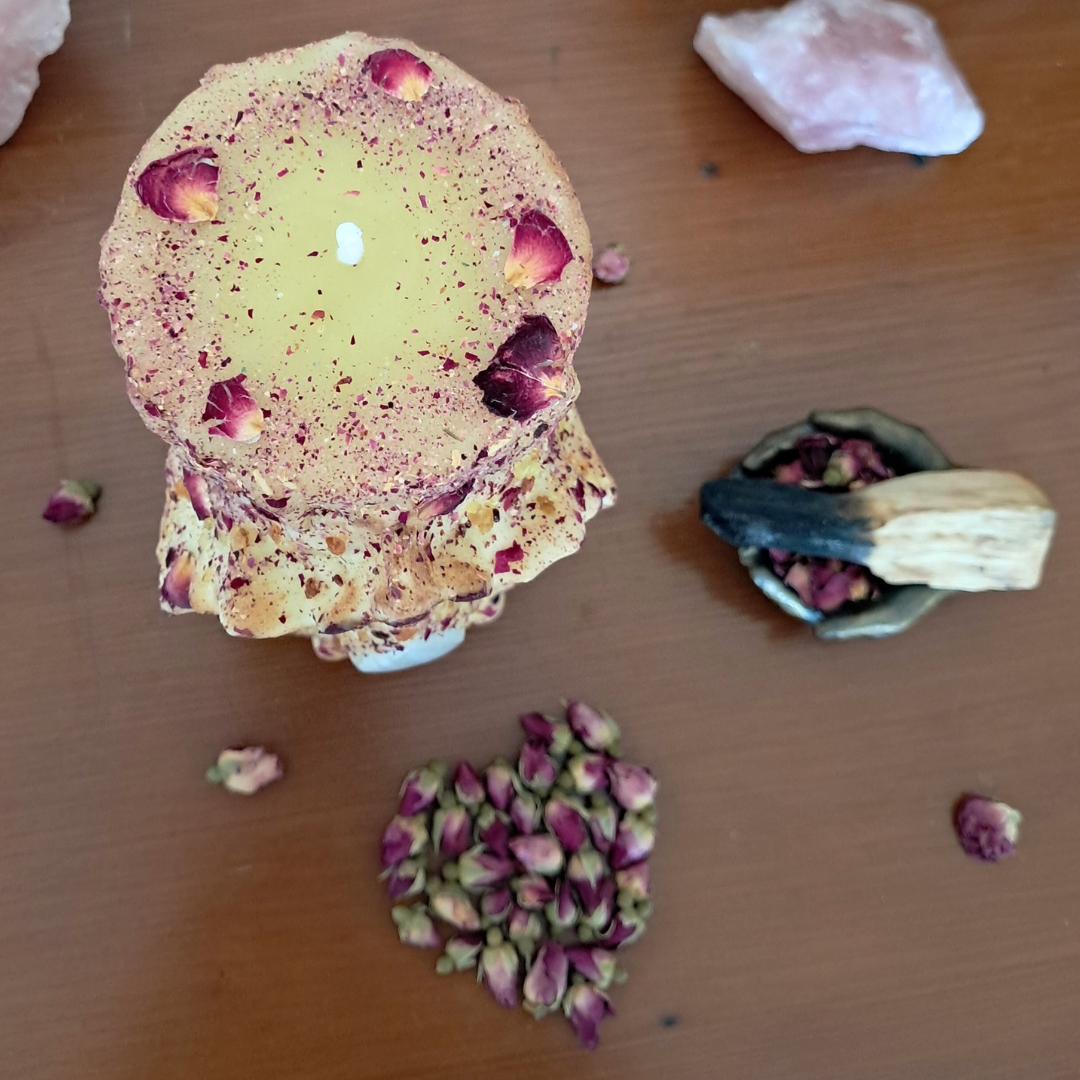 Large Yoni Beeswax Candle with Rainbow Moonstone ♡ Sacred Rose