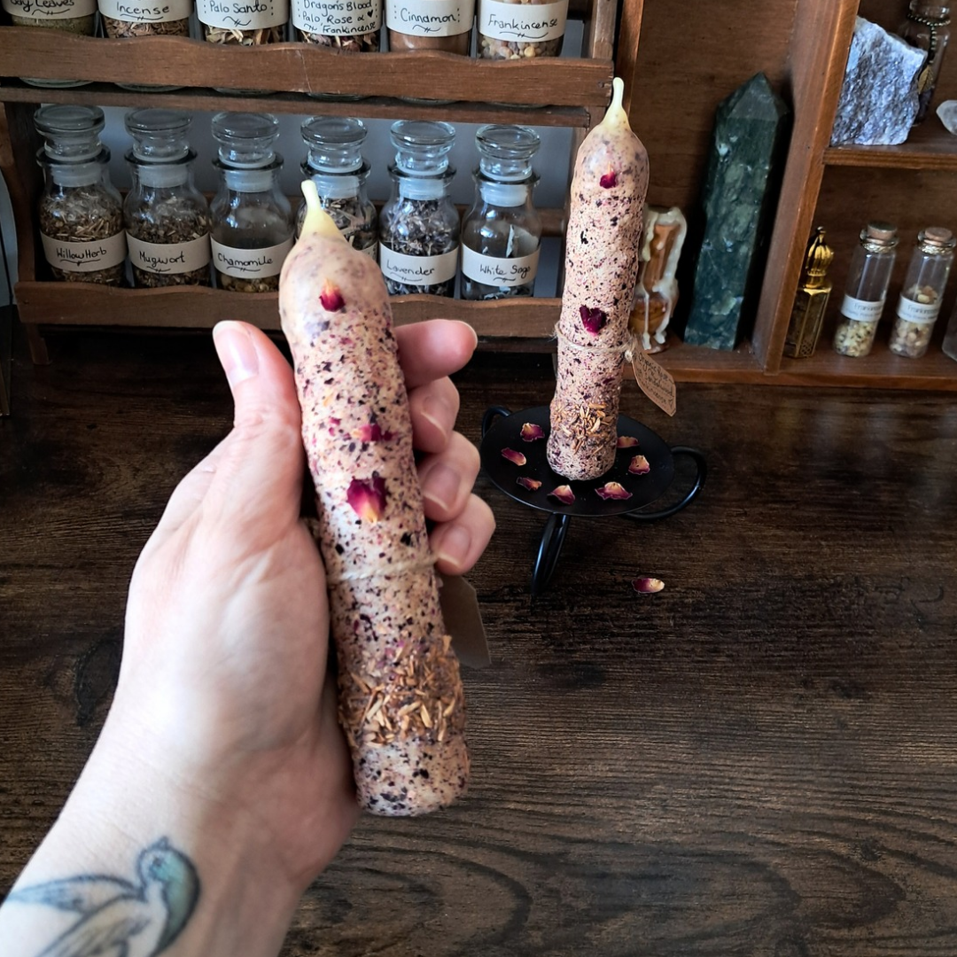 Rose, Frankincense & WA Sandalwood 15cm Beeswax Taper (Single)