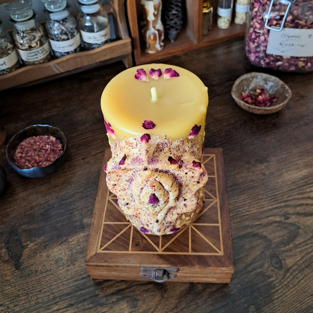Yoni' Beeswax Pillar Candle with Palo Santo & Sacred Resins ♡ 100+ hrs