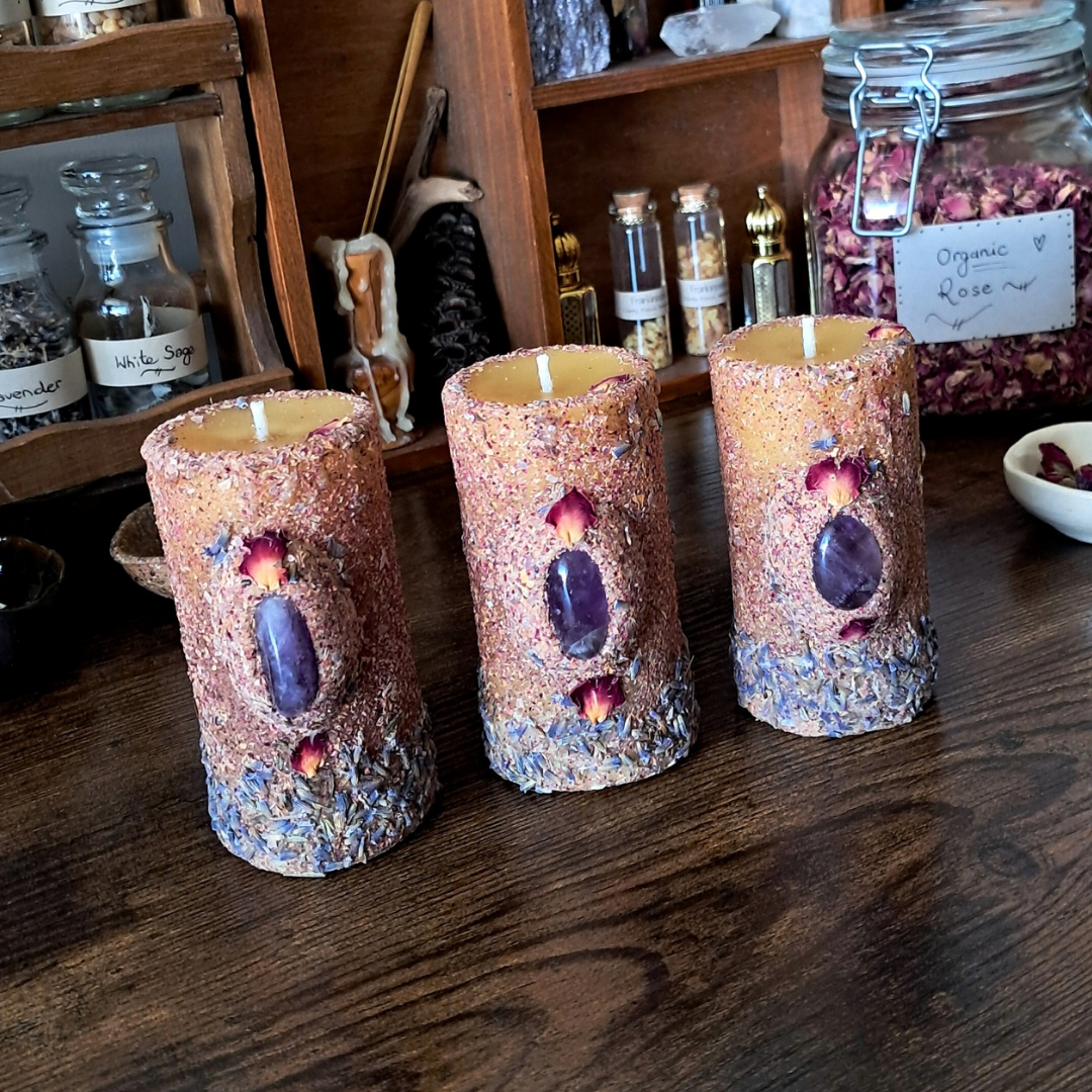 'Lavender Dreams' ♡ Small Beeswax Pillar Candle with Amethyst | 20 hrs