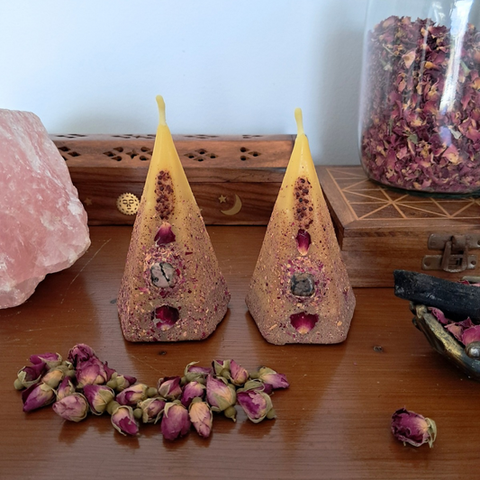 Small Pyramid Beeswax Candle ♡ Sacred Rose