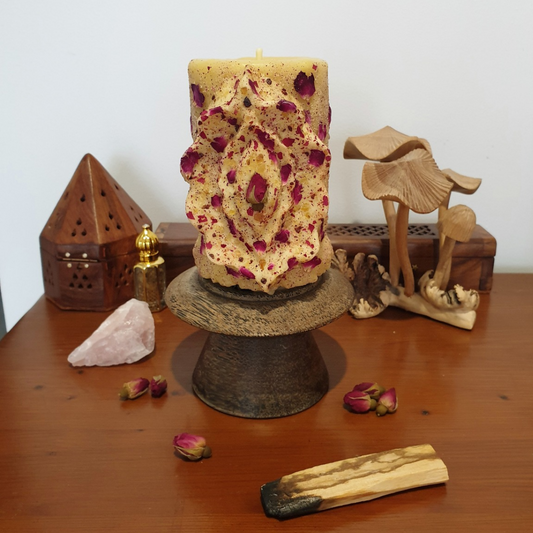 Medium Yoni Beeswax Pillar Candle | 70 Hrs ♡  One-of-a-kind