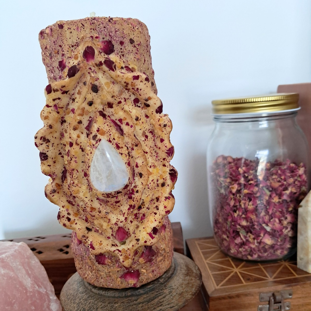 Large Yoni Beeswax Candle with Rainbow Moonstone ♡ Sacred Rose