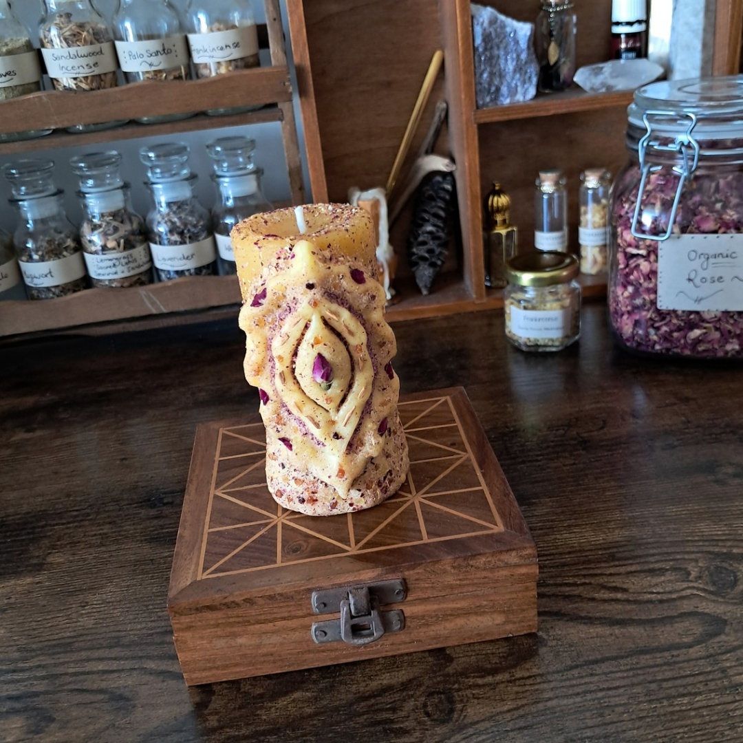 Yoni' Small Beeswax Pillar Candle with Palo Santo & Sacred Resins ♡ One-of-a-kind