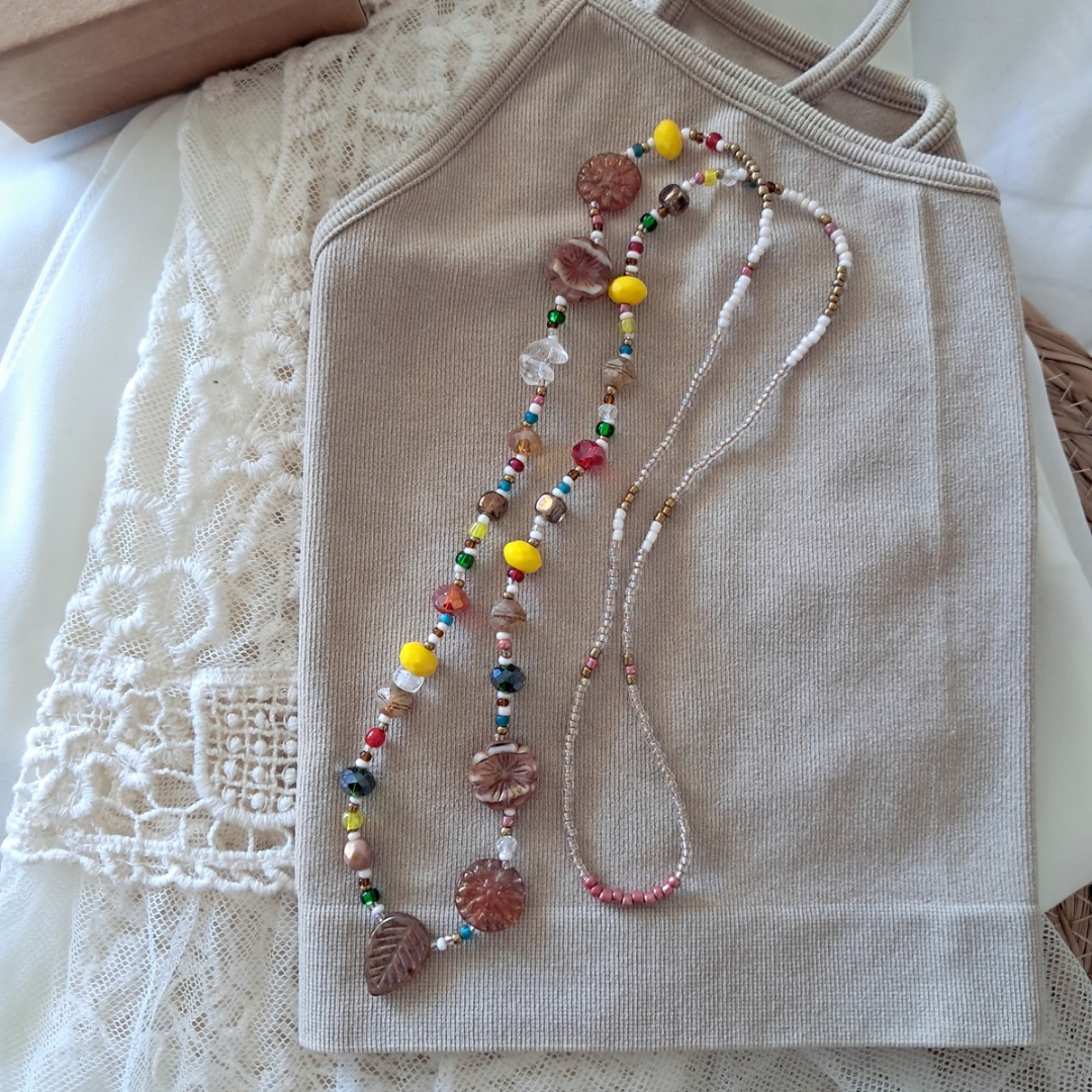 'Flower Child' Retro Long Bead Necklace ♡