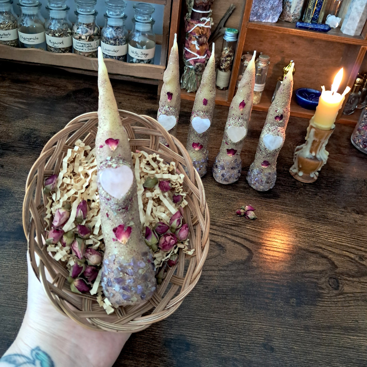 'The Secret Garden' ♡ Beeswax Taper Candle | Rose Quartz & Amethyst (Single)